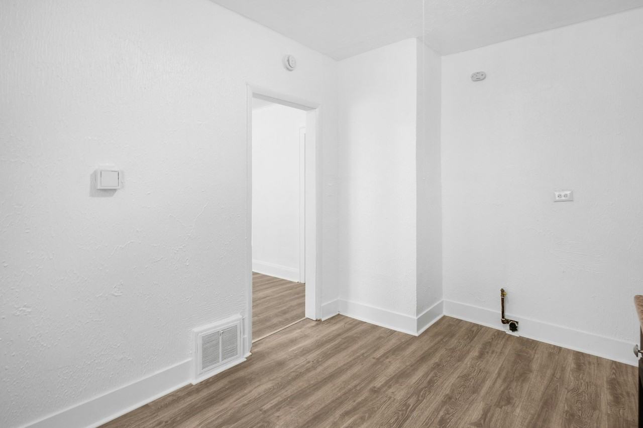 13500 3rd Avenue, Unit A - Photo 5 of 15