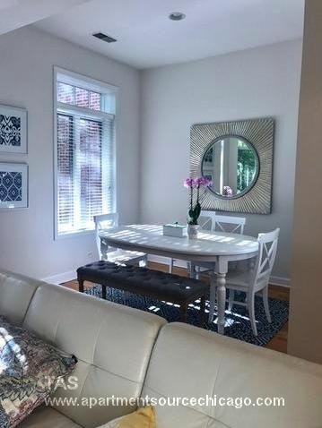 2049 North Sheffield Avenue, Unit 2 - Photo 4 of 13