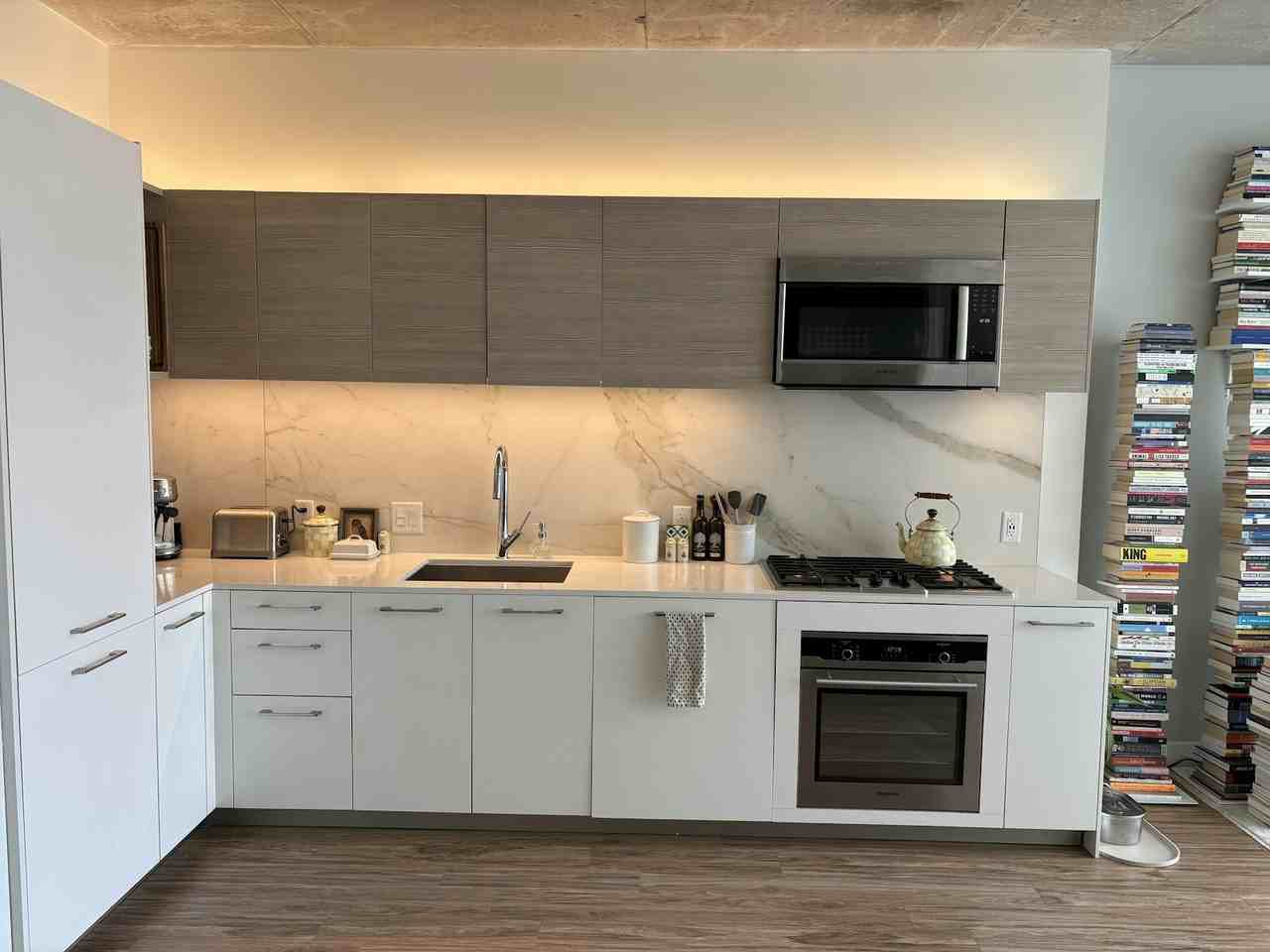 165 North Desplaines Street, Unit 1111 - Photo 5 of 18