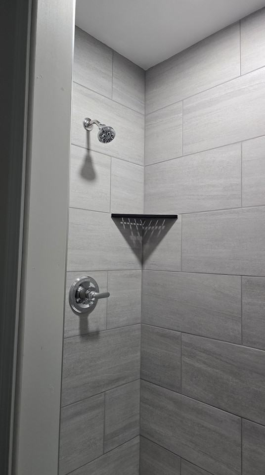 431 9th Street North - Photo 5 of 18