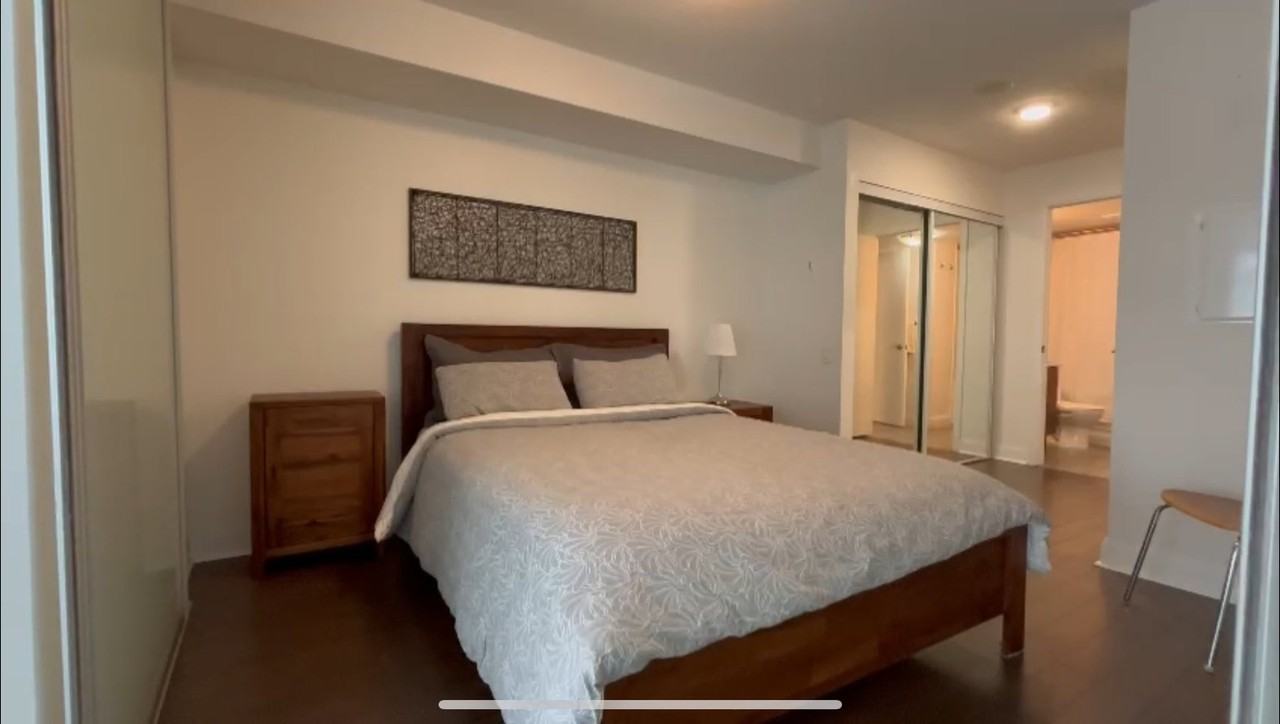 2191 Yonge St - Photo 4 of 27