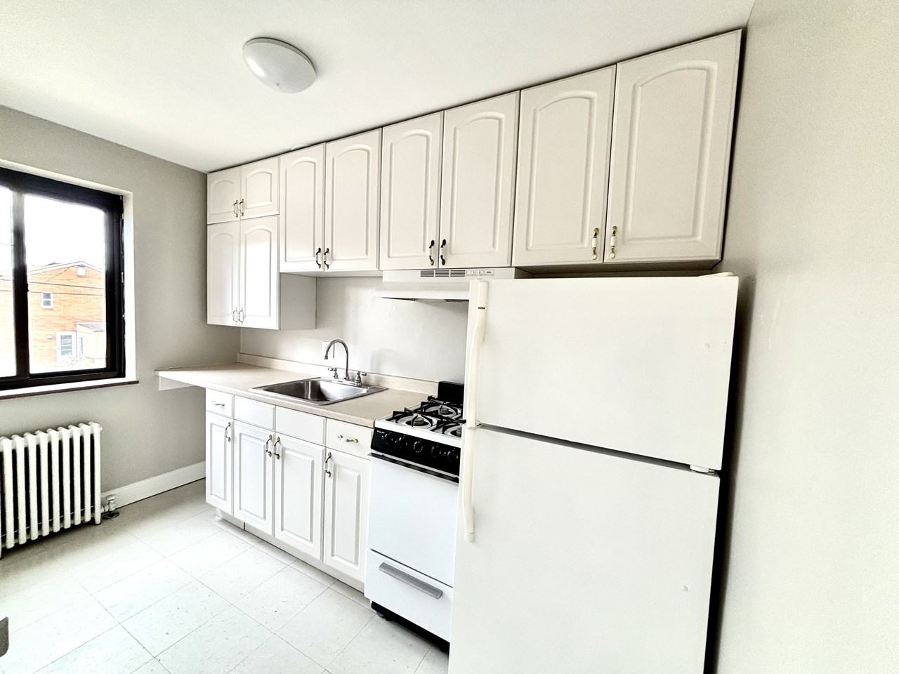 PURCHASE PLACE -- 193 - Photo 4 of 7