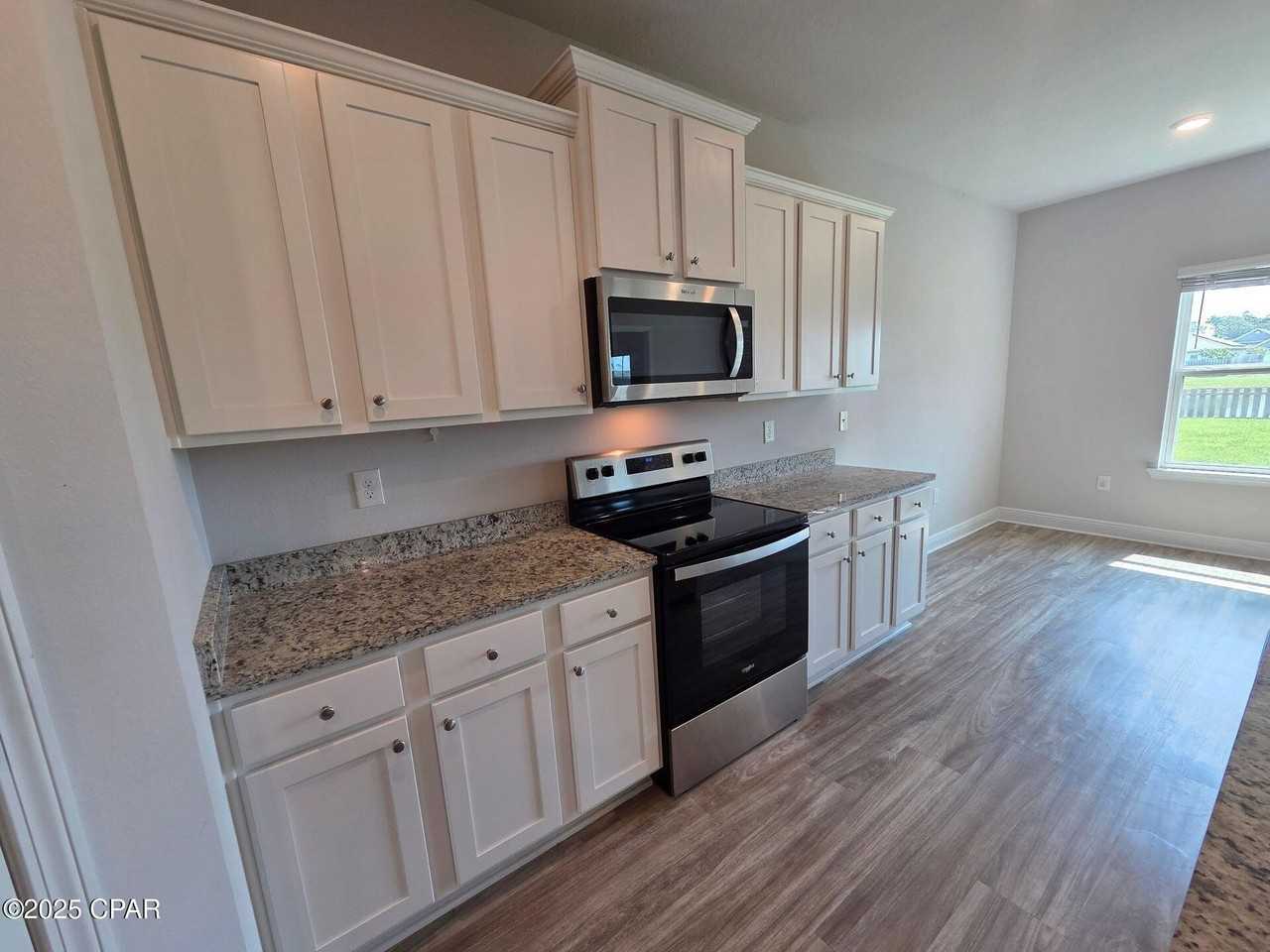 313 Allie Way - Photo 7 of 33