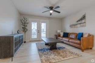 Oakwood Landings - Photo 1 of 1