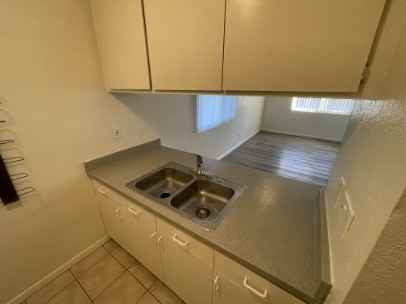 46th Street Villas - Photo 7 of 14