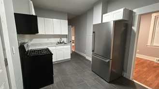 27 Benton St #1R - Photo 1 of 1