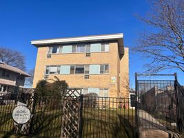 featured image of 1410 W Juneway Ter #2A
