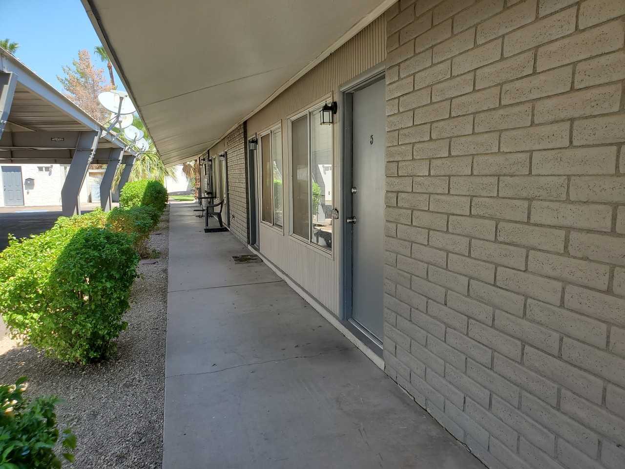 123 West Missouri Avenue - Photo 4 of 13