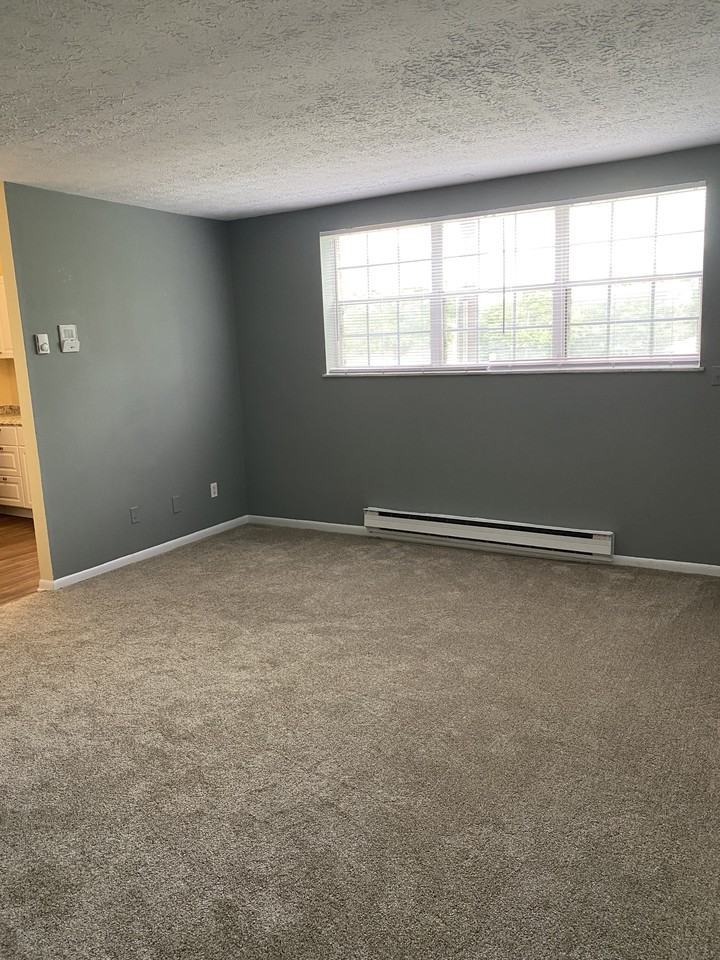 1385 W Galbraith - Photo 2 of 5