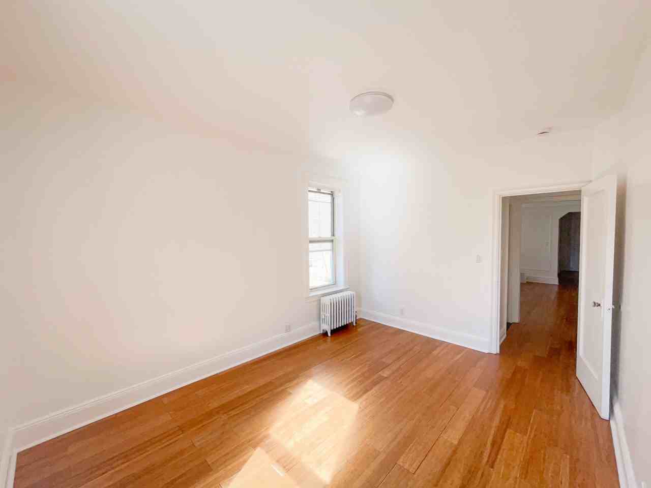 35-21 28th Street - Photo 2 of 11