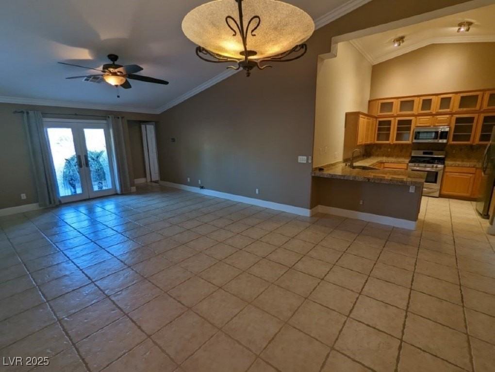 10188 Birch Bluff Ln - Photo 2 of 34