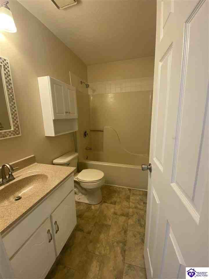 501 Independence Ct - Photo 6 of 12