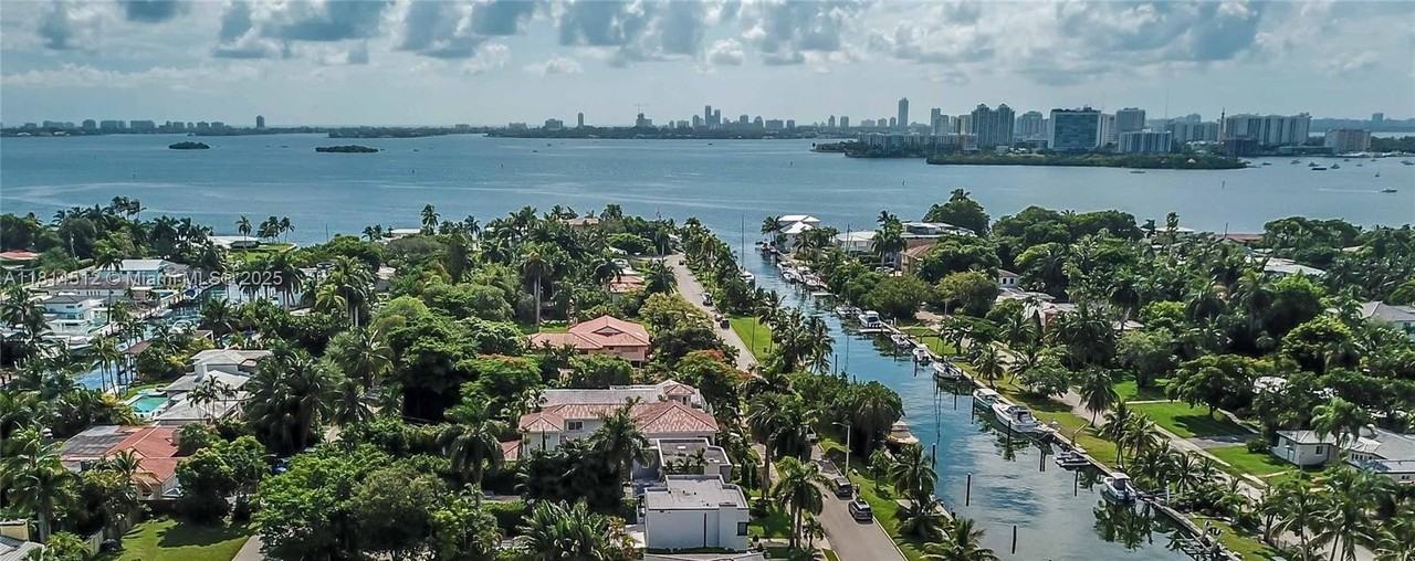 1109 Ne 89th St #0 - Photo 7 of 43