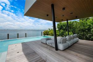 featured image of 1369 N Venetian Way #SF0