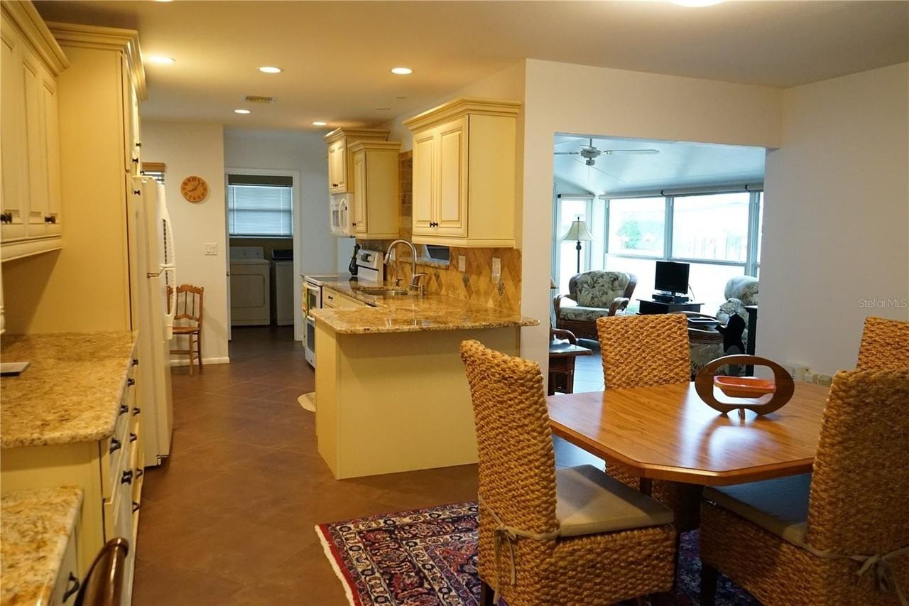 1719 Council Dr #09 - Photo 4 of 37