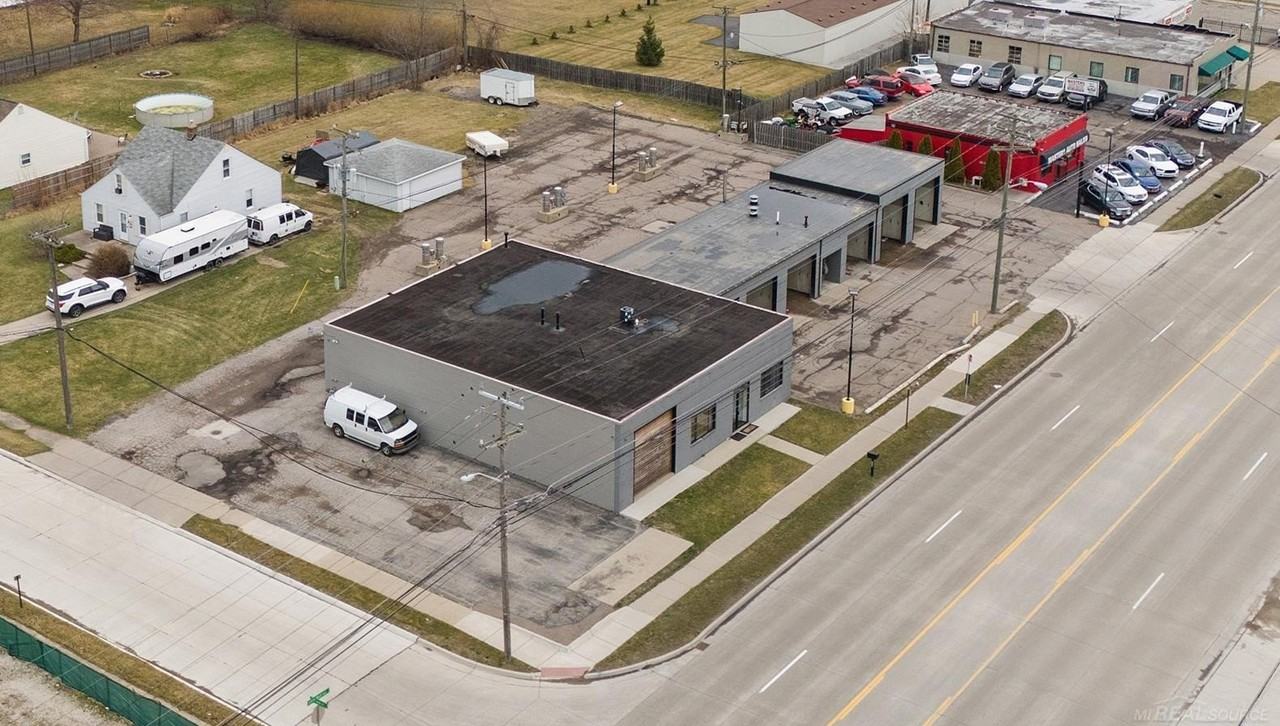 30201 Little Mack Ave - Photo 3 of 8