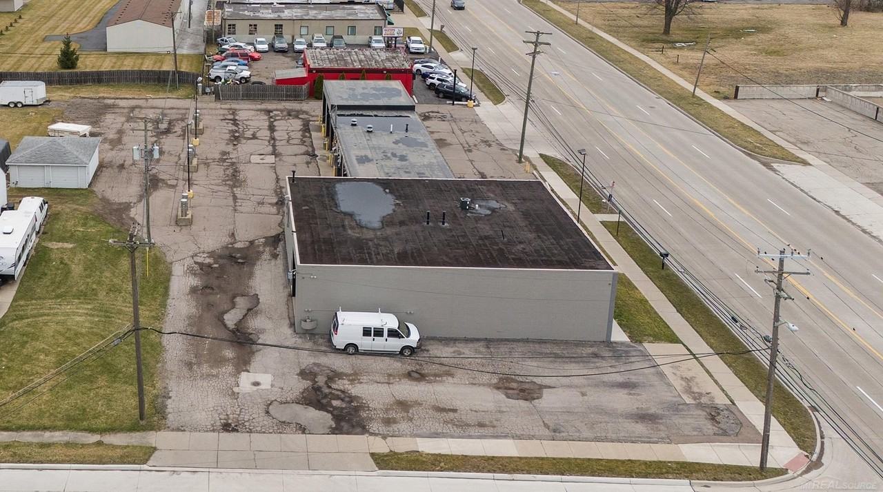 30201 Little Mack Ave - Photo 5 of 8