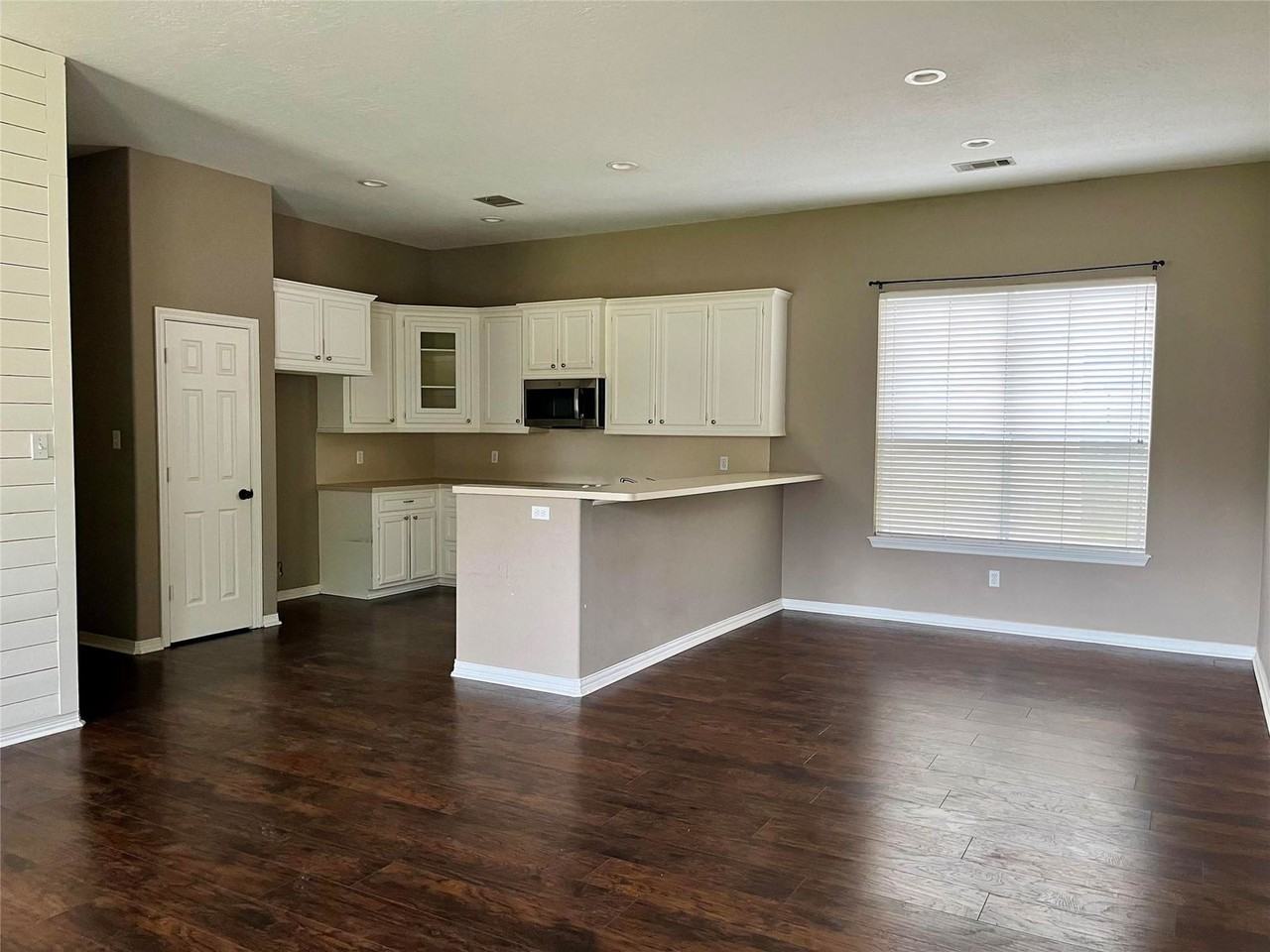 13032 Centaurus Ct - Photo 2 of 8