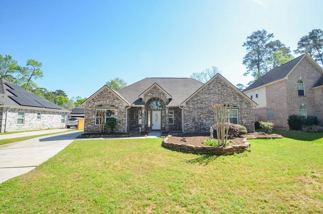 759 Forest Lane Dr - Photo 2 of 8