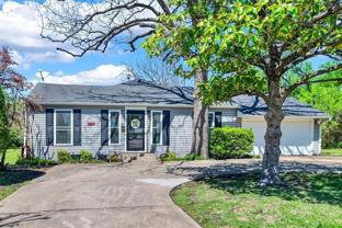 319 E Spring Valley Rd - Photo 1 of 1