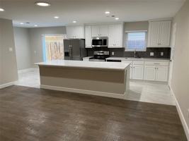 featured image of 213 E Scotland Dr