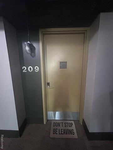 614 South Troy Street #209 - Photo 3 of 31