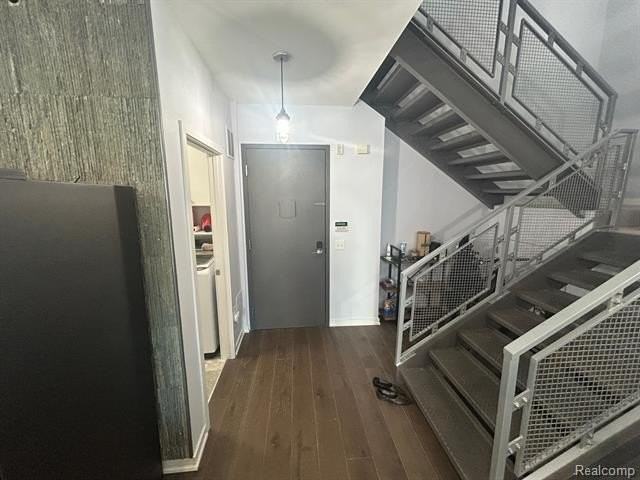 614 South Troy Street #209 - Photo 5 of 31