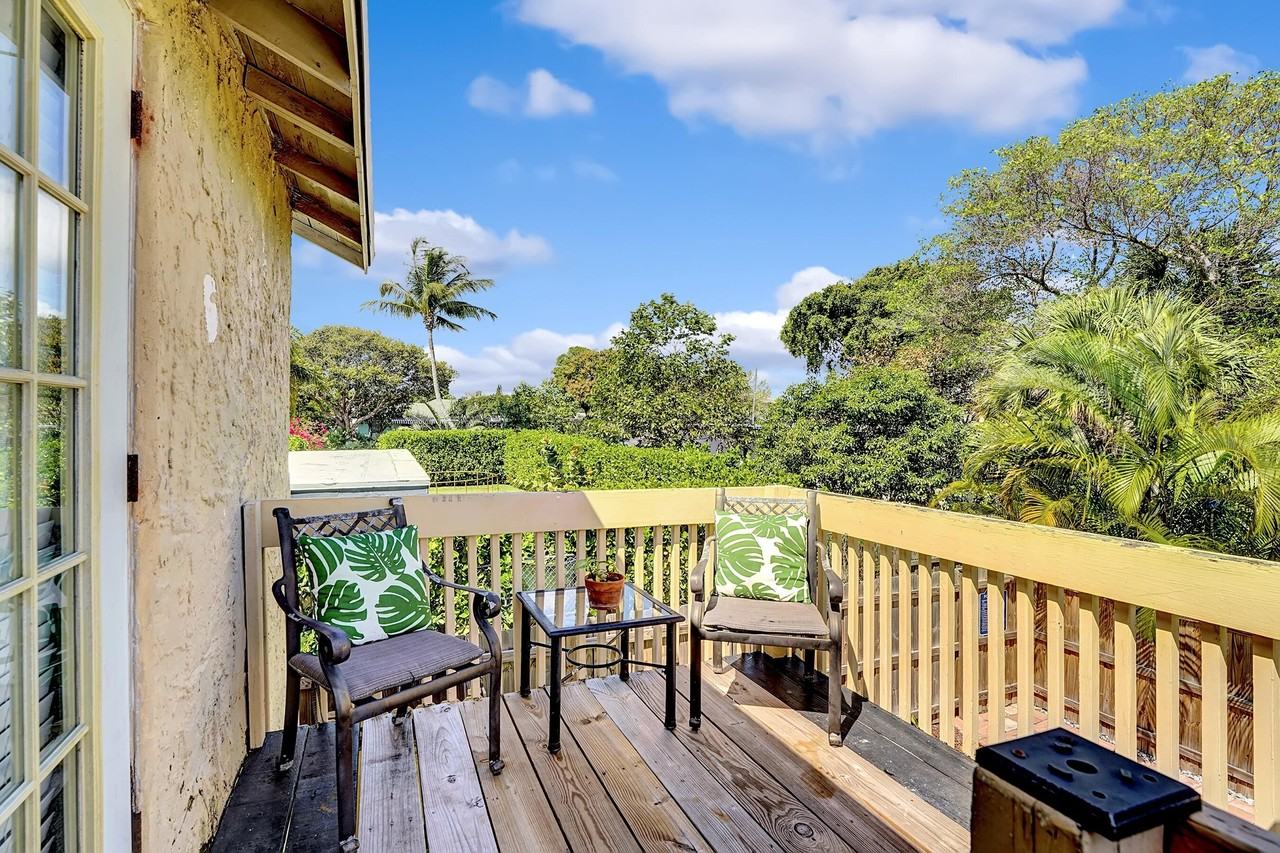 1627 N Ocean Breeze #B - Photo 4 of 13