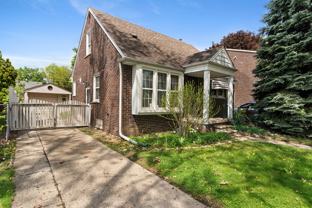 25636 Oakland Dr - Photo 1 of 1
