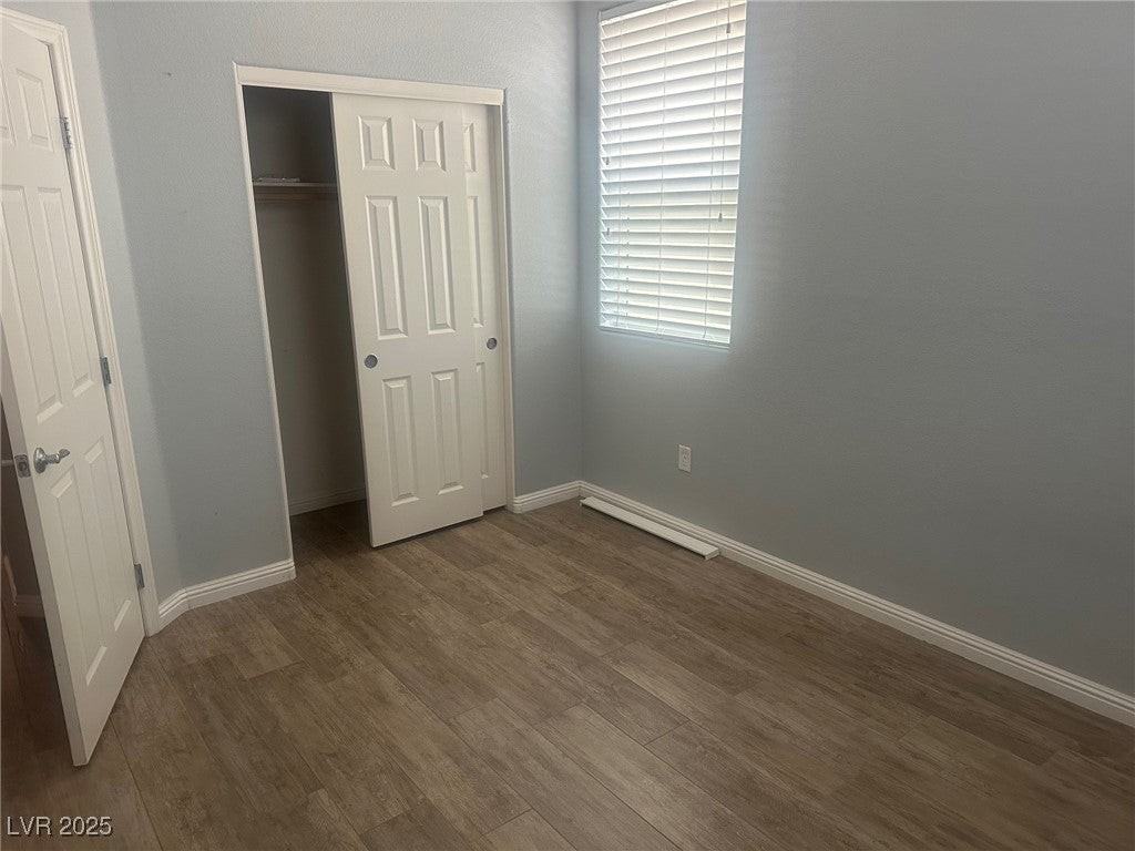 949 Huntington Cove Pkwy - Photo 3 of 22