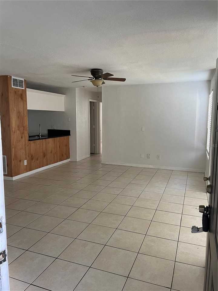 4732 Walden Cir - Photo 4 of 24