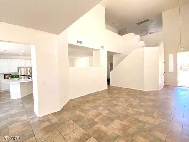 6956 Pacific Coast St - Photo 3 of 35