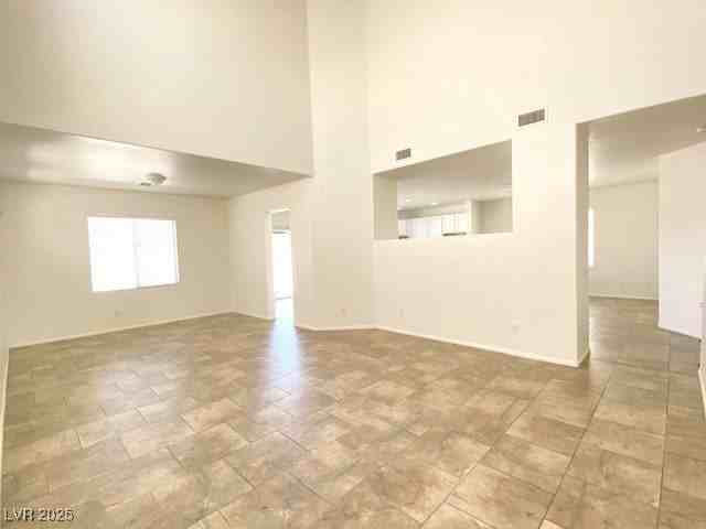 6956 Pacific Coast St - Photo 6 of 35