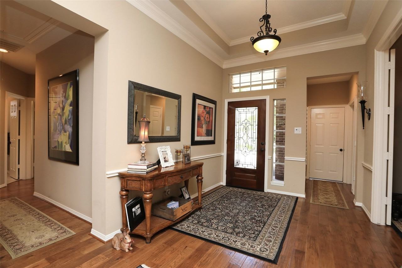 126 S Castlegreen Cir - Photo 4 of 45