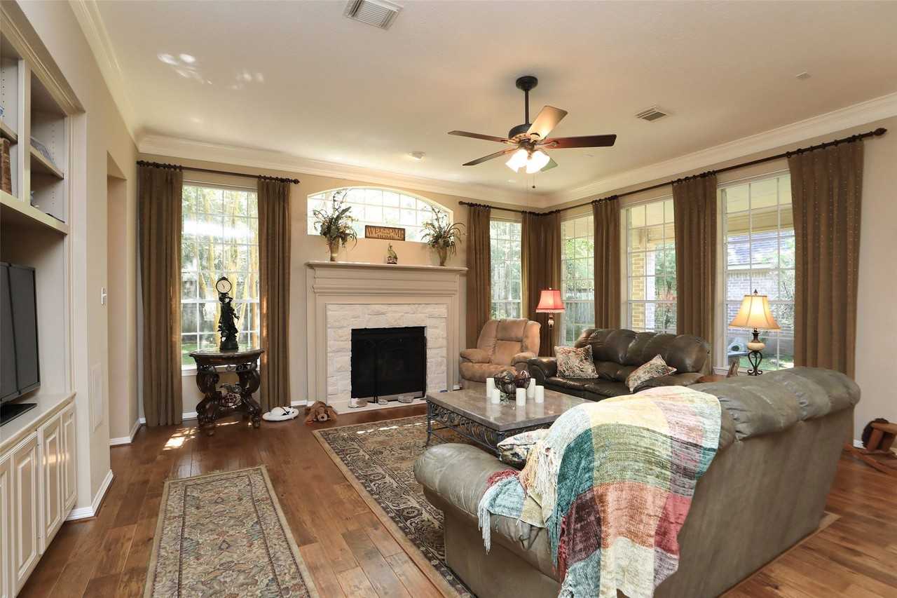 126 S Castlegreen Cir - Photo 6 of 45