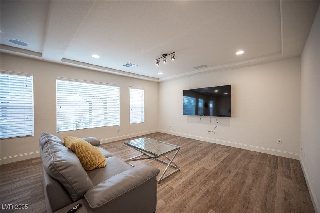 7268 Atascadero Creek Ct - Photo 5 of 43