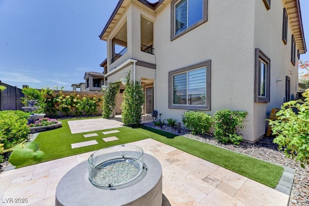 12393 Ferry Glide Ave - Photo 5 of 41