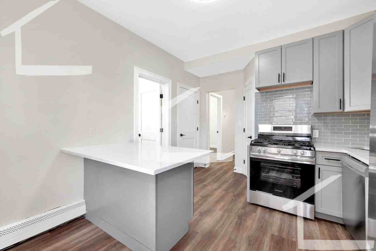 16-16.5 O St. #2 - Photo 4 of 18