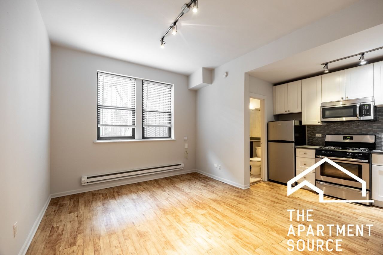 2834 W Palmer St #GDN4 - Photo 2 of 10