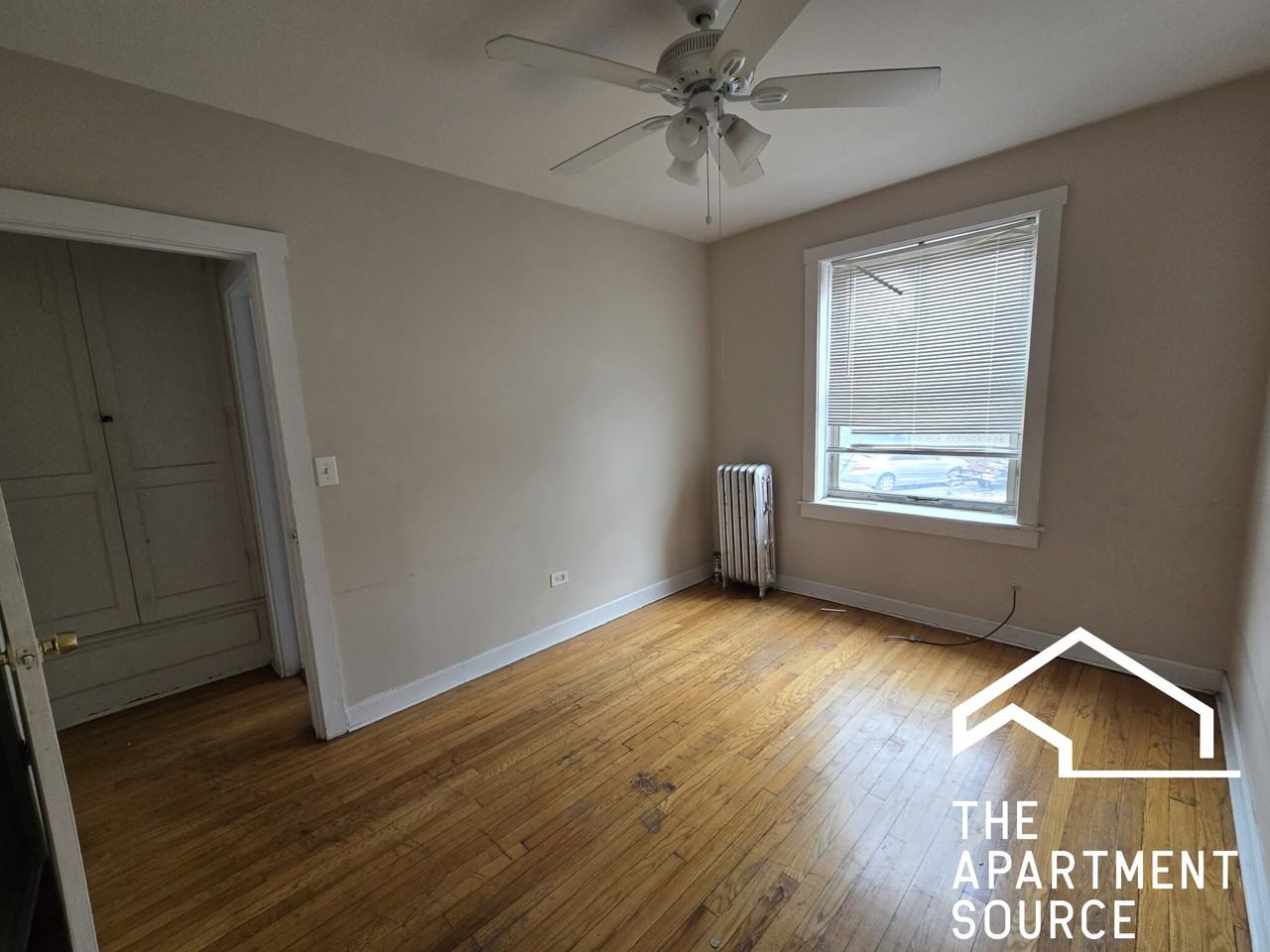 2346 W Touhy Ave #1E - Photo 3 of 8