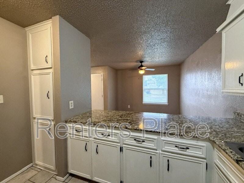 6512 S 81st East Pl - Photo 3 of 11