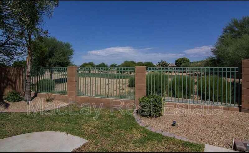 2290 N 135th Dr - Photo 3 of 21