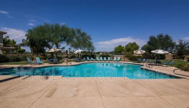 2290 N 135th Dr - Photo 4 of 21
