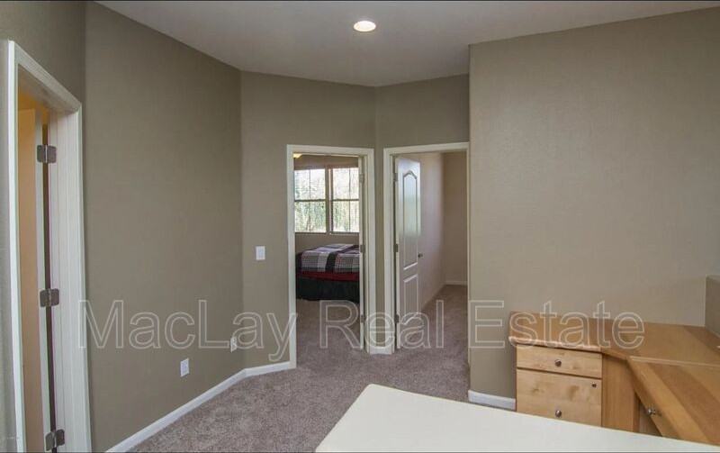 2290 N 135th Dr - Photo 7 of 21