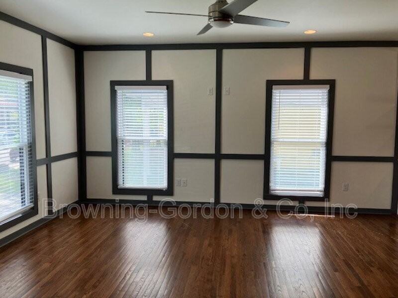 1107 Holly St - Photo 3 of 28