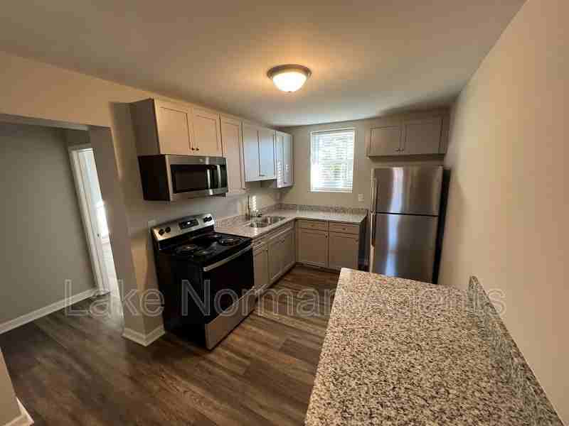 415 19th St Sw #4 - Photo 3 of 10