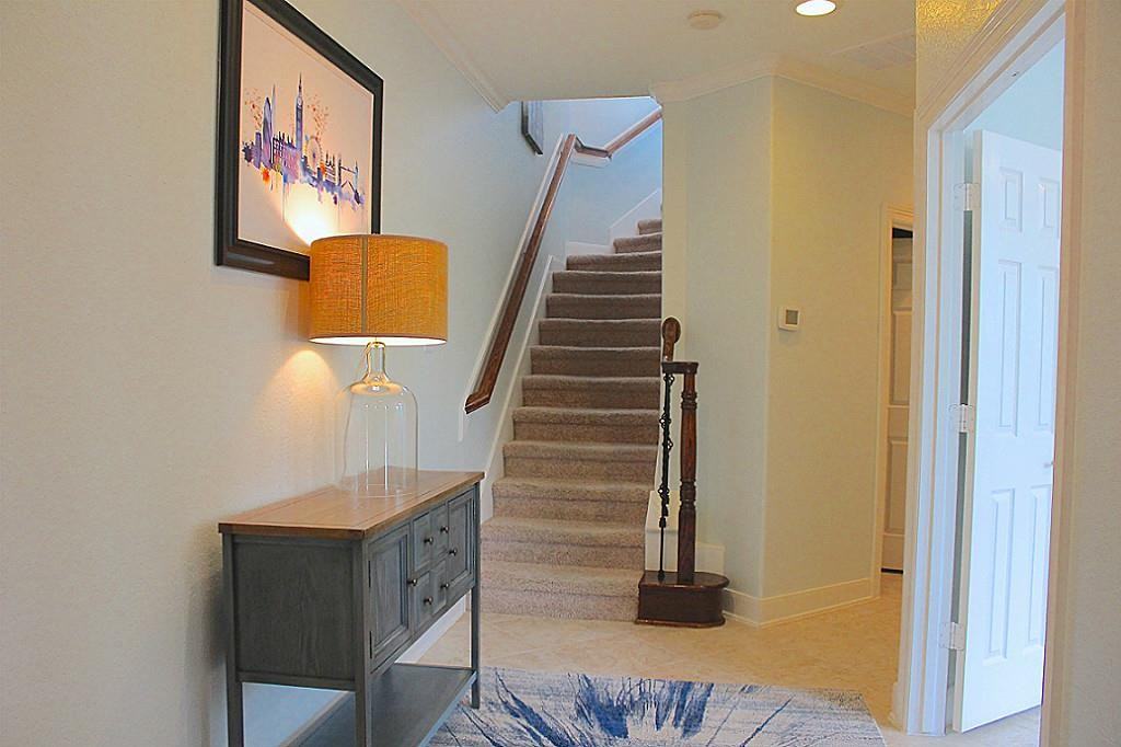 38 Shell Port Square - Photo 3 of 30