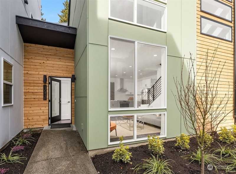 1714 Ne 96th St #B - Photo 2 of 20