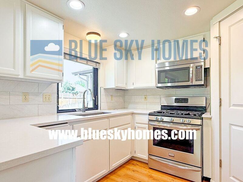 3828 E Wormwood Ct - Photo 2 of 17