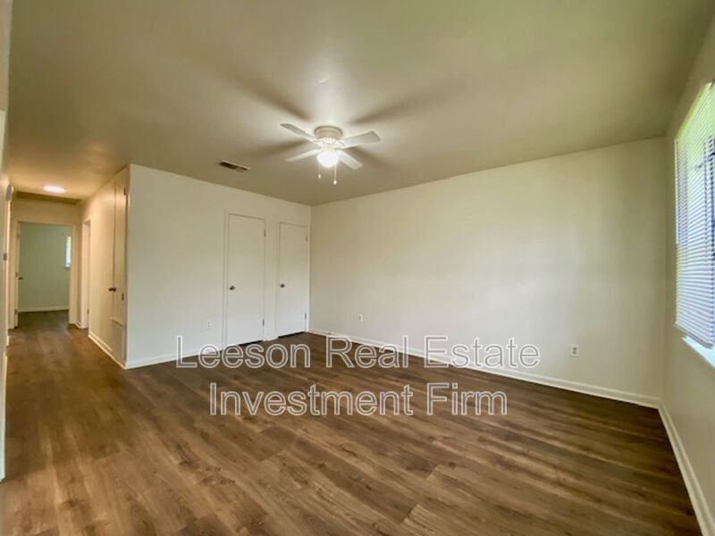 134 S Greenbrook Loop - Photo 2 of 14